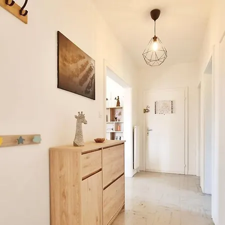 Les Aubepines - Calme - Parking Апартаменты Кольмар