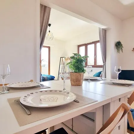 Апартаменты Les Aubepines - Calme - Parking